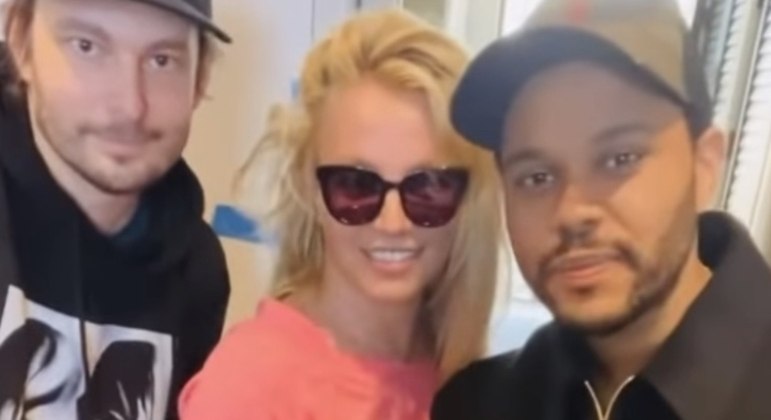 You are currently viewing Britney Spears se encontra com The Weeknd e Sam Levinson, diretor da série “Euphoria”