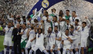 Read more about the article Real Madrid, campeão da Champions League, é recebido na Espanha com festa