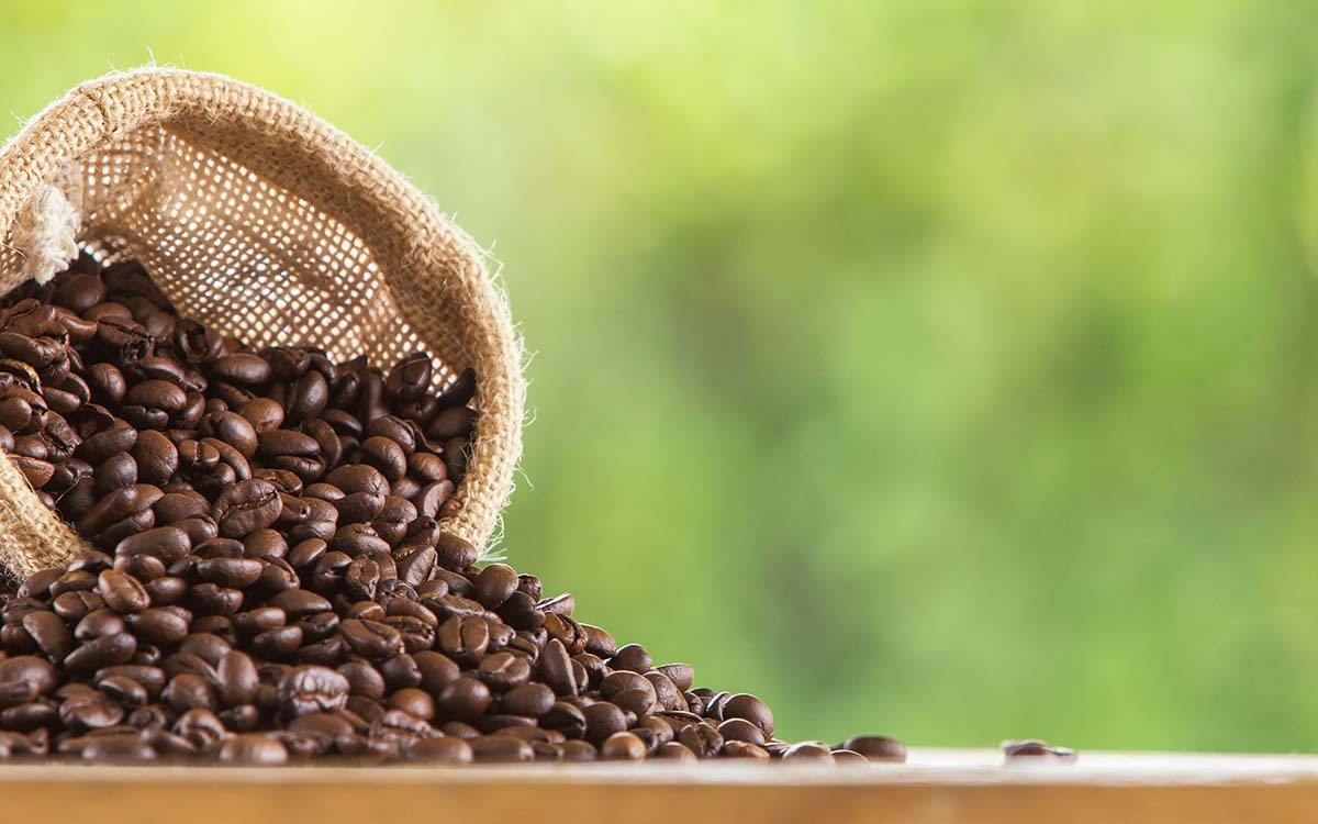 You are currently viewing Ásia e Oceania alcançam 5,03 milhões de sacas nas exportações de cafés em março de 2022