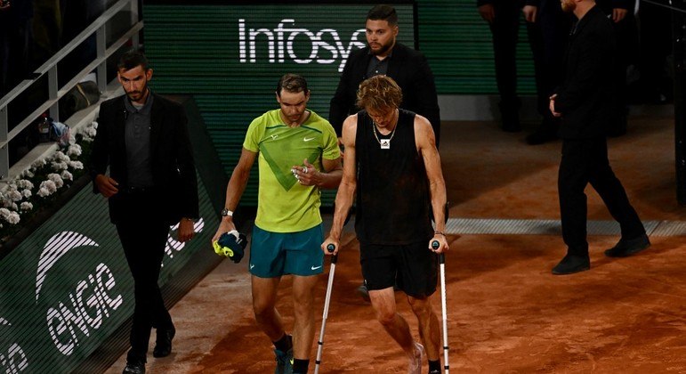 You are currently viewing Zverev se machuca e Nadal se garante na final em Roland Garros