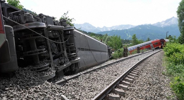 You are currently viewing Acidente de trem na Alemanha deixa ao menos três mortos e vários feridos