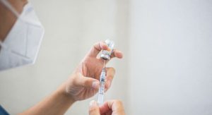 Read more about the article Pessoas com mais de 50 e profissionais da saúde recebem 4ª dose da vacina contra Covid em SP