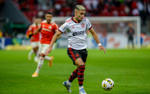 Read more about the article Andreas Pereira manda recado à torcida do Flamengo após derrota no Brasileirão