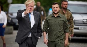 Read more about the article Primeiro-ministro do Reino Unido se reúne com o presidente da Ucrânia em visita surpresa a Kiev