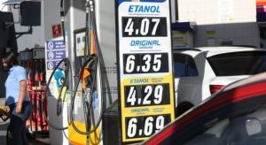 Read more about the article Com alta da gasolina, etanol pode ser alternativa; veja se vale trocar