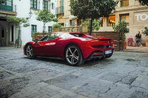 Read more about the article Ferrari anuncia modelo de carro totalmente elétrico para 2025