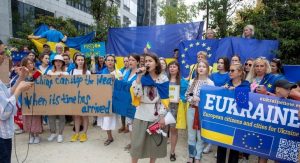 Read more about the article União Europeia aceita candidaturas da Ucrânia e Moldávia ao bloco