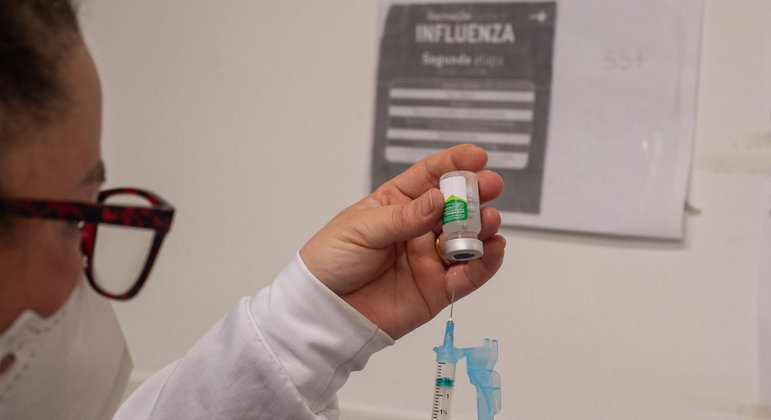 You are currently viewing Ministério libera vacina contra a gripe no SUS para população geral a partir de hoje