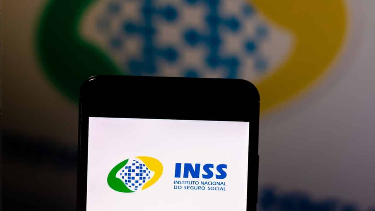 You are currently viewing Posso antecipar o recebimento do 14º salário do INSS?