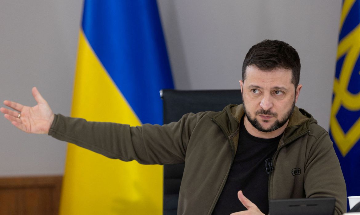 You are currently viewing Guerra na Ucrânia precisa terminar até o inverno, diz Zelenskiy