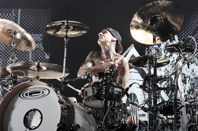 You are currently viewing Travis Barker fala de estado de saúde e revela que correu risco de morte