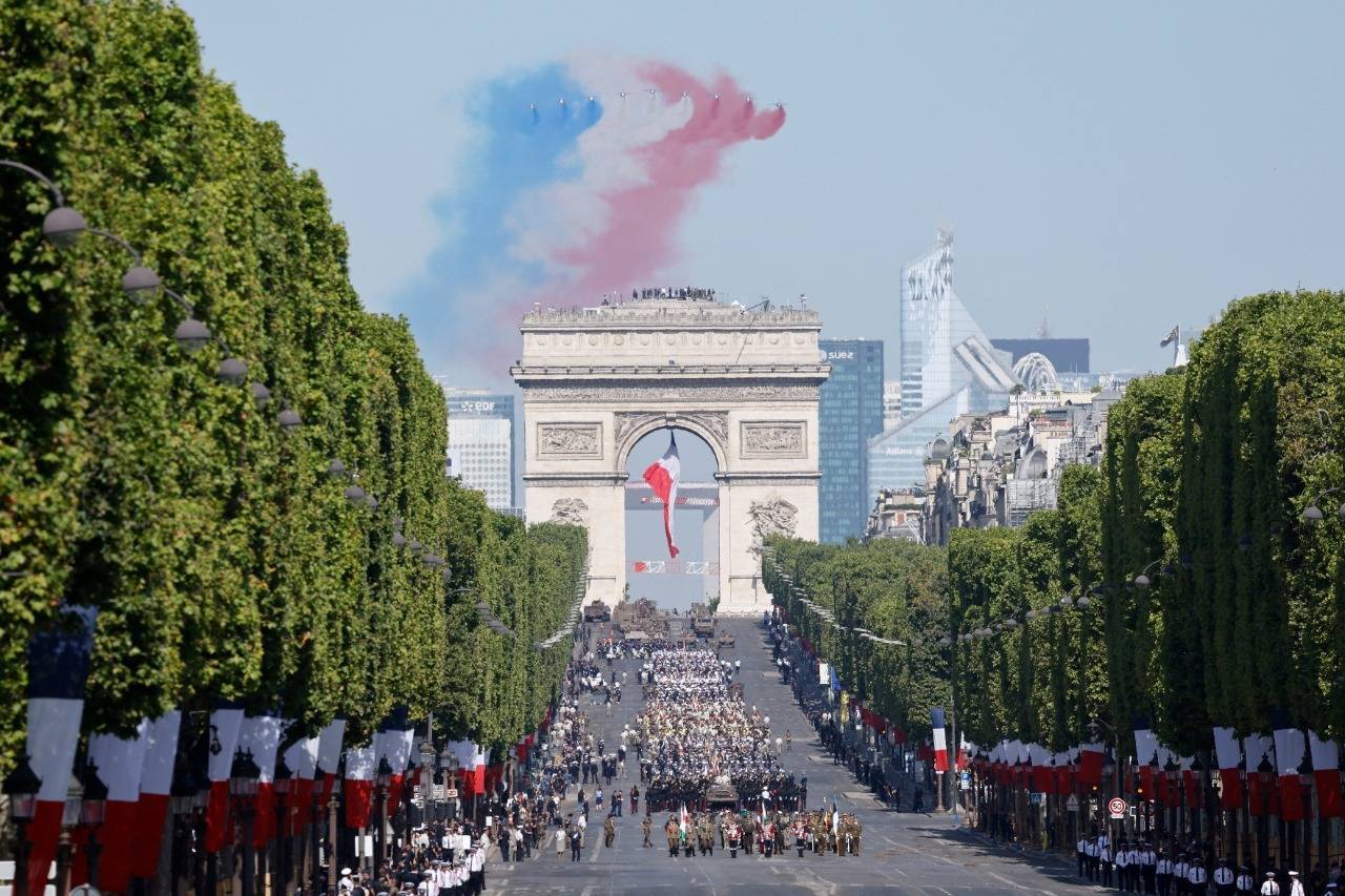 You are currently viewing França realiza desfile militar do feriado de 14 de julho em meio a regresso da guerra na Ucrânia