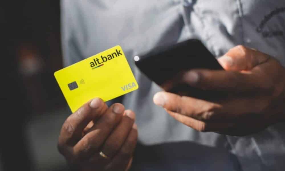 You are currently viewing Fintech Alt Bank anuncia novo modelo de cartão gratuito, confira