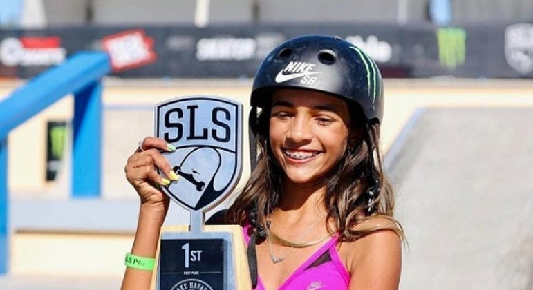 You are currently viewing Rayssa Leal é campeã da Liga Mundial de Skate Street na etapa de Jacksonville, EUA