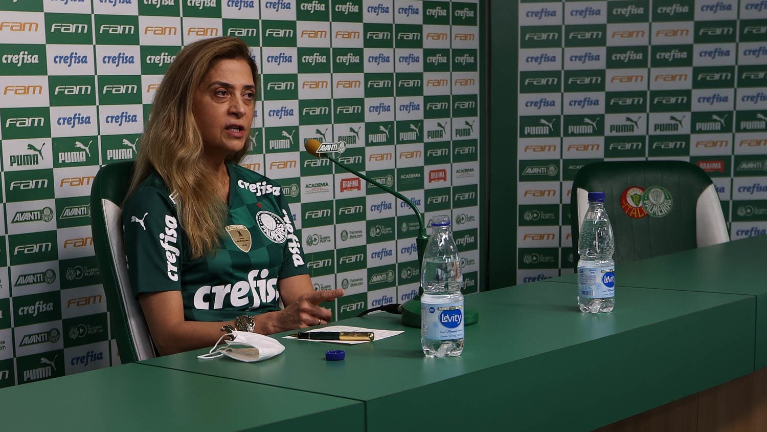 You are currently viewing Leila não age contra o VAR e sofre pressão interna no Palmeiras