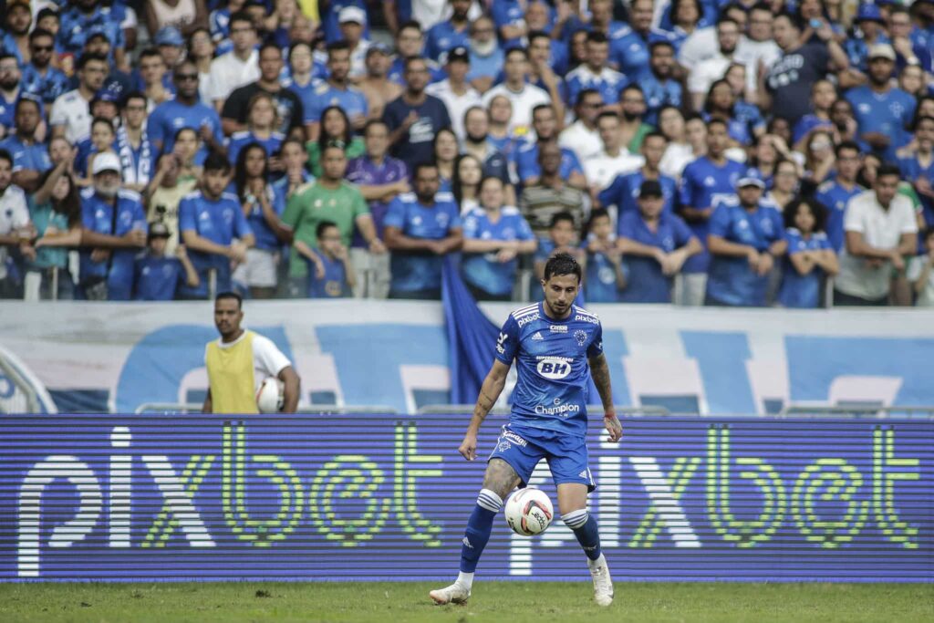 You are currently viewing Cruzeiro termina turno da Série B com aproveitamento de 100% como mandante
