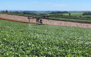 Read more about the article Pulverização com drones deve ser o próximo objetivo do agro