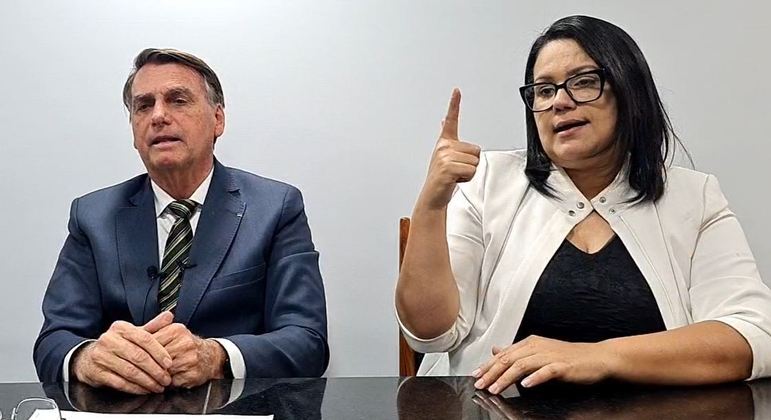 You are currently viewing ‘Estão com medo do quê?’, questiona Bolsonaro sobre carta pela democracia