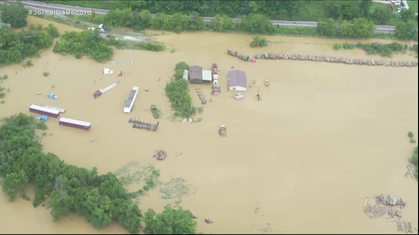 You are currently viewing EUA: sobe para 25 o número de mortes nas enchentes que atingiram o Kentucky