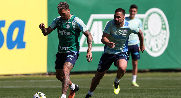 You are currently viewing Líder do Brasileirão, Palmeiras volta a treinar de olho na Libertadores