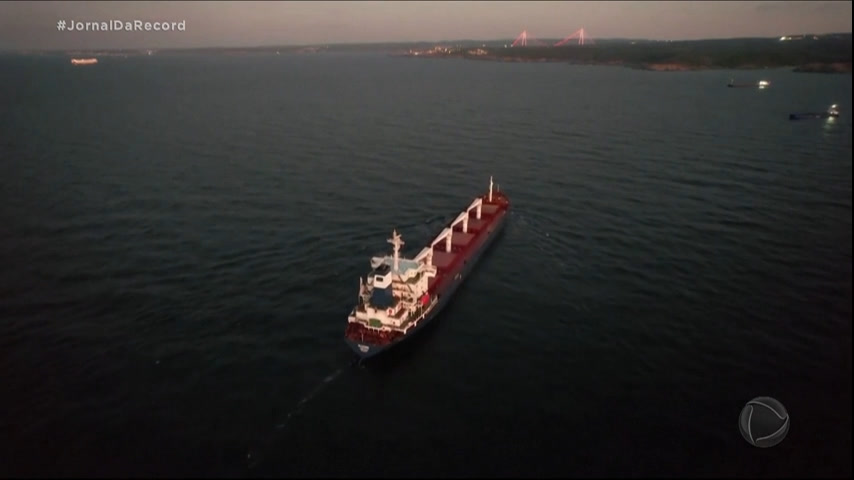 You are currently viewing Primeiro navio que transporta grãos da Ucrânia desde o início da guerra chega à Turquia