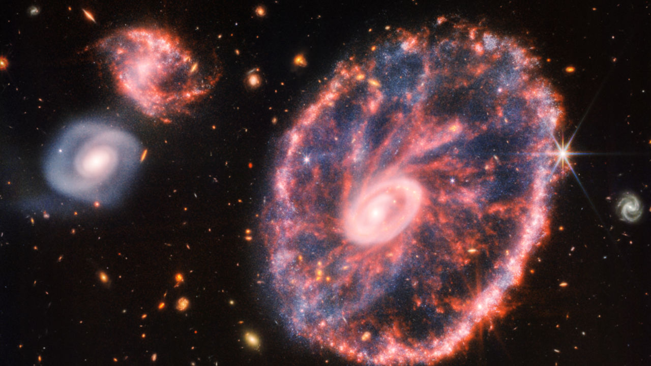 You are currently viewing Super telescópio James Webb da NASA captura imagens fantásticas e caóticas de galáxia distante
