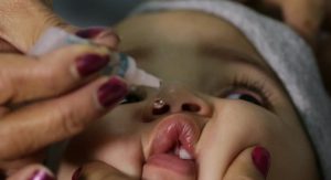 Read more about the article Cobertura vacinal despenca nos últimos dez anos, e pólio volta a ameaçar o Brasil