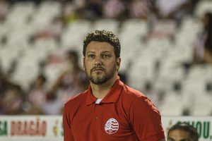 Read more about the article Técnico do Náutico critica grande clube da Série A por contratar