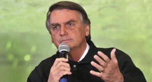 Read more about the article ‘Cadê a turminha da carta pela democracia?’, questiona Bolsonaro em MG