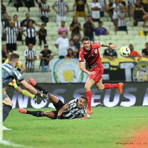 Read more about the article Ceará empata com o Athletico-PR e completa 6° jogo sem vitória na Série A