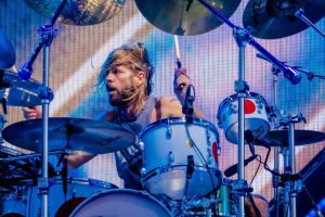 Read more about the article Foo Fighters inicia preparações para o tributo a Taylor Hawkins; veja foto