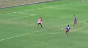 Read more about the article Jogador faz gol contra proposital em Campeonato Amazonense e é demitido