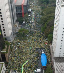 Read more about the article O mar de gente revoltou a oposição