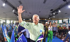Read more about the article Caiado lidera disputa ao governo com 52%, aponta pesquisa Serpes