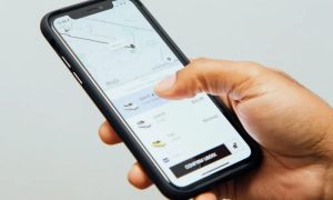 Read more about the article Quer ter desconto no Uber? Veja os truques que viralizaram para economizar