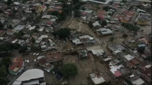 Read more about the article Deslizamento de terra deixa ao menos 25 mortos na Venezuela