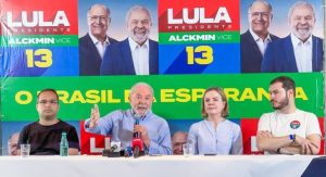 Read more about the article Lula promete mais um ministério e diz que vai recriar pasta de Segurança Pública