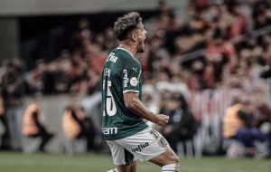 Read more about the article Gabriel Menino destaca a ansiedade para Palmeiras levantar o troféu