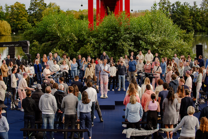 You are currently viewing Stromae e a aventura de assistir a um show exclusivo e secreto em Paris