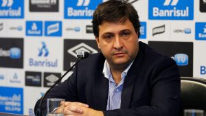 Read more about the article Alberto Guerra revela ter negociações encaminhadas com atletas de ponta: “São jogadores campeões”