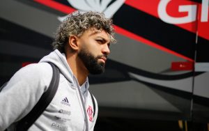 Read more about the article “Gabigol fora da Copa é ignorar o futebol brasileiro”: Jornalista detona convocação sem atacante do Flamengo