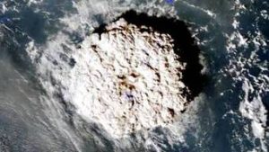 Read more about the article Erupção de vulcão em Tonga em janeiro é a mais intensa já registrada