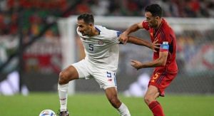 Read more about the article Meia da Costa Rica mantém esperança de classificação às oitavas da Copa