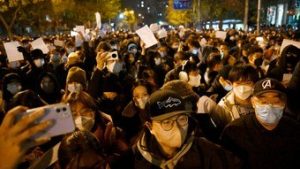 Read more about the article China tenta conter e censurar movimento de protesto histórico