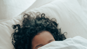 Read more about the article Cientistas estão prestes a descobrir dados inéditos do seu sono e dormem em locais absurdos para isso