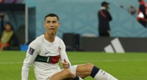 Read more about the article Desatento e ineficaz: entenda as dificuldades de Cristiano Ronaldo por Portugal na Copa