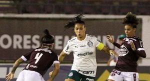 Read more about the article Time feminino do Palmeiras abre três gols de vantagem, mas sofre empate da Ferroviária