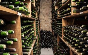 Read more about the article Estoques de vinhos, sucos e derivados tem que ser declarados até 10 de janeiro
