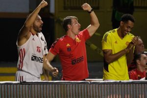 Read more about the article Flamengo vence mais uma e segue líder em torneio internacional