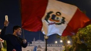 Read more about the article Congresso do Peru rejeita antecipação de eleições para dezembro de 2023